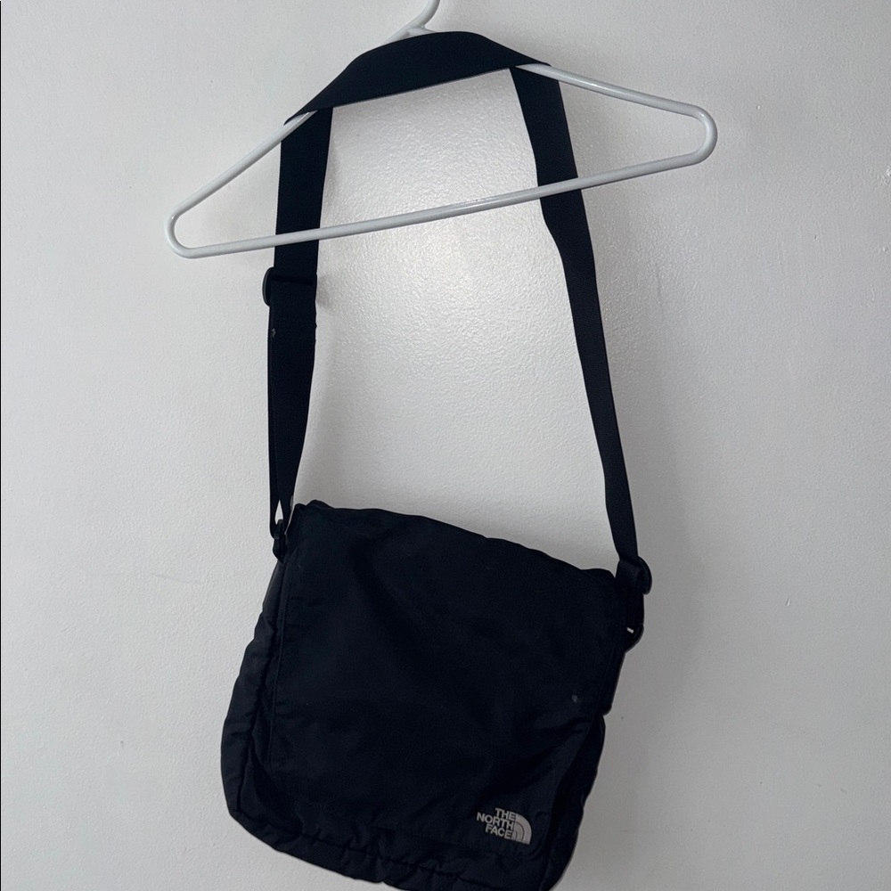 The North Face Black Messenger Bag - Picture 3 of 5